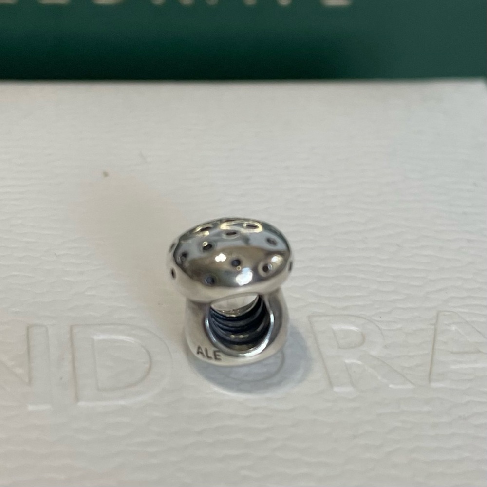 PANDORA MUSHROOM CHARM EUC ULTRA RETIRED RARE